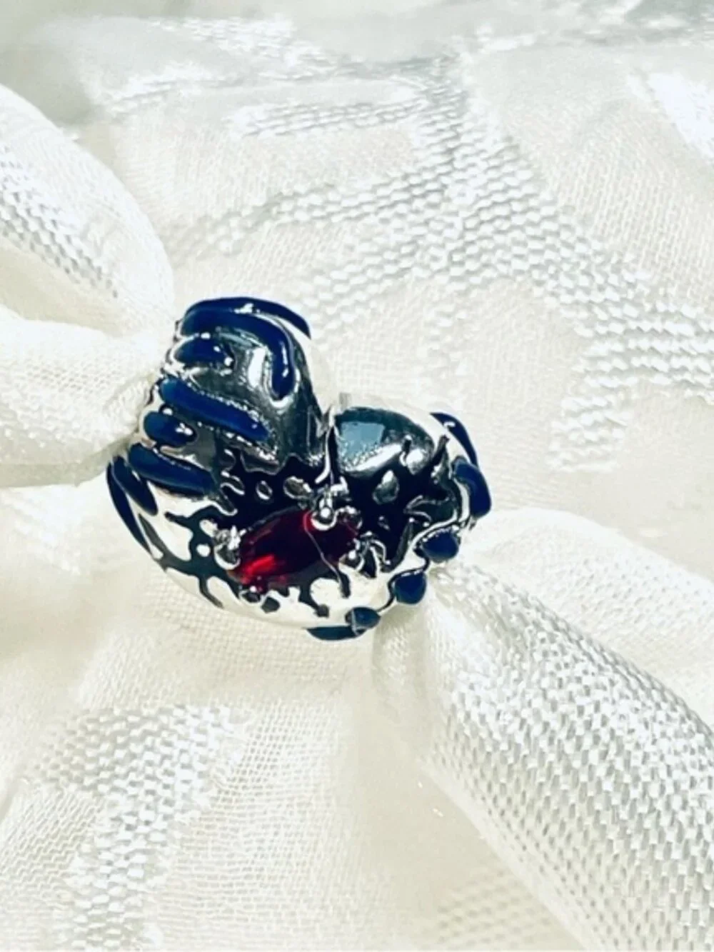 💖✨ NEW Stranger Things Glow Heart Charm – Upside Down 🌑 S925